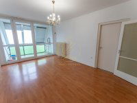 Eladó panellakás, Pécsett 54.9 M Ft, 3 szobás