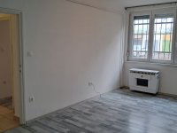 Kiadó téglalakás, albérlet, Szolnokon 110 E Ft / hó, 1+1 szobás