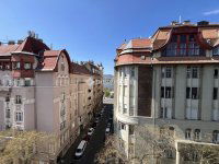 Eladó téglalakás, V. kerületben 659 M Ft, 7 szobás