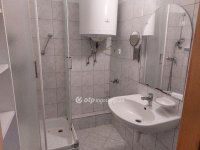 Eladó téglalakás, Gödöllőn 74 M Ft, 2 szobás