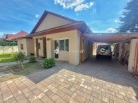 Eladó családi ház