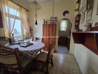 Eladó családi ház, Pécsett 119.9 M Ft, 6 szobás