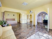 Eladó családi ház, Gödön 160 M Ft, 12 szobás