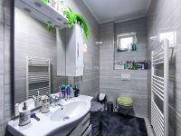 Eladó családi ház, Kiskunlacházán 427.5 M Ft, 9 szobás