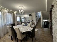 Eladó családi ház, Kecskeméten 224.9 M Ft, 7 szobás