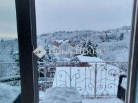 Eladó családi ház, Szentendrén 195 M Ft, 7 szobás