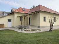Eladó családi ház