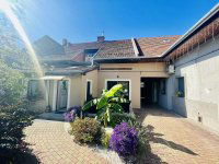 Eladó családi ház, Vácon 212 M Ft, 7 szobás