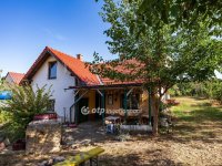 Eladó nyaraló, Várvölgyön 55 M Ft, 3 szobás