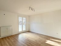 Eladó panellakás, Pécsett 54.9 M Ft, 2 szobás