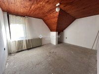Eladó családi ház, Tamásiban 39.4 M Ft, 7 szobás