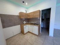 Eladó téglalakás, Mosonmagyaróváron 34.5 M Ft, 1 szobás