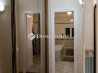 Eladó családi ház, Dunakeszin 193 M Ft, 5 szobás