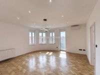 Eladó téglalakás, Pécsett 123 M Ft, 4 szobás