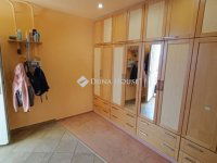 Eladó téglalakás, Mohácson 78.499 M Ft, 5 szobás