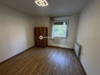 Eladó panellakás, Pécsett 42.9 M Ft, 2 szobás