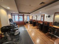 Eladó üzlethelyiség