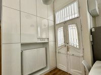 Kiadó téglalakás, albérlet, V. kerületben, Kossuth Lajos utcában