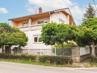 Eladó családi ház, Vecsésen 139.99 M Ft, 5 szobás
