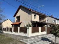 Eladó családi ház, Tolnán 94.5 M Ft, 4 szobás