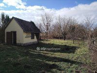 Eladó családi ház, Pápán 48.5 M Ft, 2+1 szobás