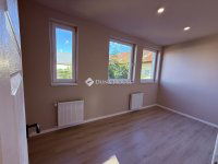 Eladó családi ház, Debrecenben 119.9 M Ft, 5 szobás