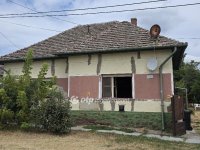 Eladó családi ház, Csépán 15 M Ft, 4 szobás