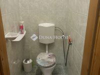 Eladó téglalakás, Pécsett 69.9 M Ft, 2 szobás