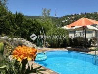 Eladó sorház, Pécsett 169.9 M Ft, 5 szobás