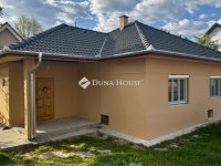 Eladó családi ház, Szigetszentmiklóson 73.5 M Ft, 3 szobás