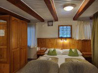 Eladó téglalakás, Hévízen 116 M Ft, 6 szobás