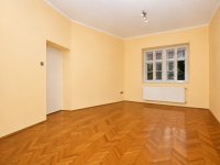 Kiadó téglalakás, albérlet, Egerben, Szent János utcában