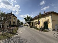 Eladó családi ház, Gyulán 75 M Ft, 4 szobás