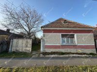 Eladó családi ház, Vámoscsaládon 17 M Ft, 3 szobás
