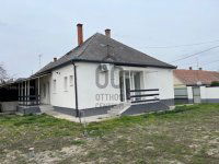 Eladó családi ház, Dunapatajon 54.5 M Ft, 2 szobás