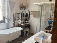 Eladó családi ház, Helvécián 120 M Ft, 4 szobás