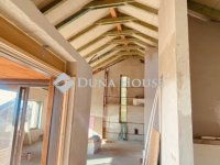 Eladó családi ház, Csömörön 245 M Ft, 4 szobás