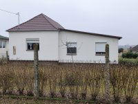 Eladó családi ház, Bakonypéterden 49.9 M Ft, 3 szobás