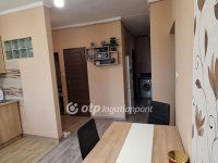 Eladó téglalakás, Pápán 37.9 M Ft, 1+1 szobás