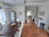 Eladó családi ház, XVI. kerületben 187 M Ft, 5 szobás