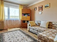 Eladó panellakás, Egerben 39.9 M Ft, 2 szobás