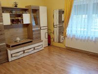 Eladó családi ház, Tatán 97 M Ft, 5 szobás