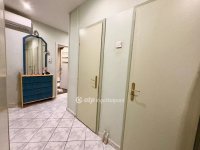 Eladó panellakás, Egerben 56 M Ft, 3 szobás