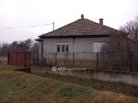 Eladó családi ház, Verpeléten 12 M Ft, 2 szobás