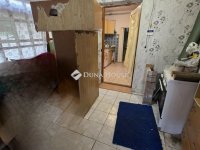 Eladó nyaraló, Tápiószentmártonon 14.99 M Ft, 1 szobás