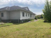 Eladó családi ház, Vácon 275 M Ft, 8 szobás