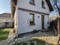 Eladó családi ház, Budakalászon 186.93 M Ft, 6 szobás