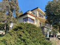 Eladó családi ház, Szentendrén 125 M Ft, 3 szobás