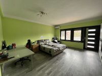 Eladó családi ház, Bonyhádon 252.934 M Ft, 9 szobás