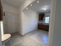 Kiadó téglalakás, albérlet, Baján 160 E Ft / hó, 3 szobás